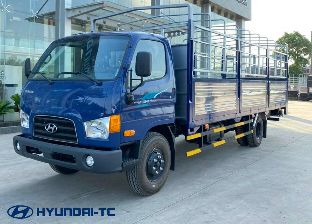 Giá xe tải 7 tấn Hyundai Mighty 110XL thùng bạt có bửng nâng