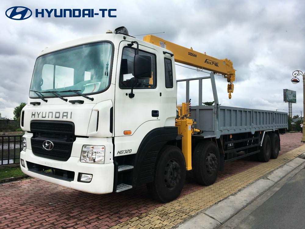 Xe tải Hyundai HD320 gắn cẩu tự hành 7 tấn Soosan SCS746L 