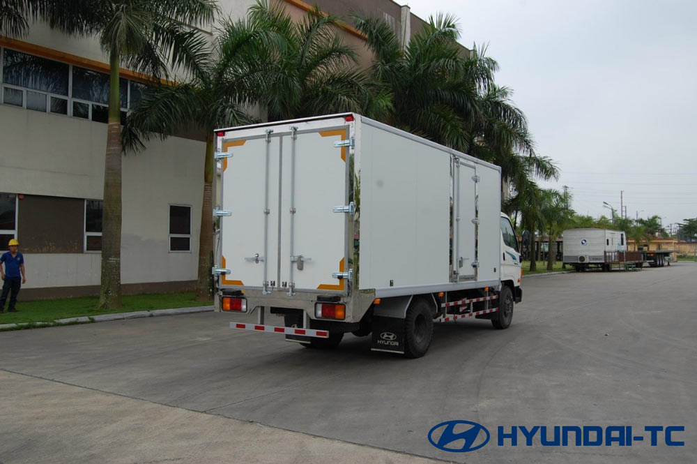 Xe tải đông lạnh 3.5 tấn Hyundai Mighty 75S